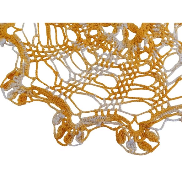Vintage Grandma's Hand Crochet Doily Spiral Pattern15" Handmade Yellow Varigated - Picture 4 of 7